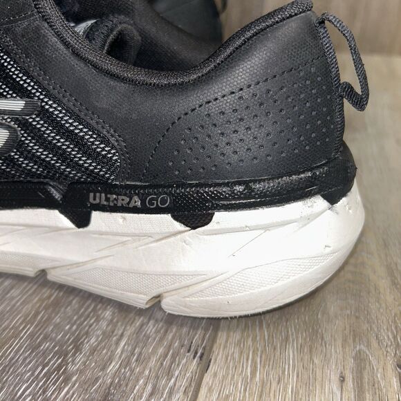 Skechers Men's US Size 9.5 GoRun Ultra Go Black White Running Sneaker Shoes - Picture 6 of 12